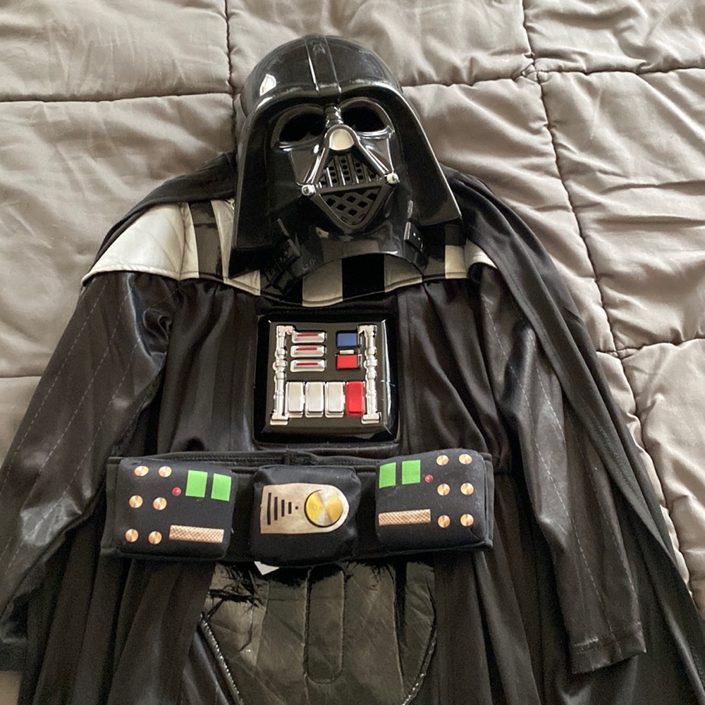 Disney darth Vader costume size 5/6
